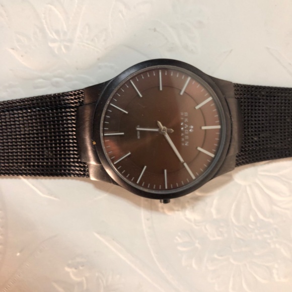 Men’s Brown Skagen 694xltmd titanium mesh  watch needs battery and band - Picture 16 of 16
